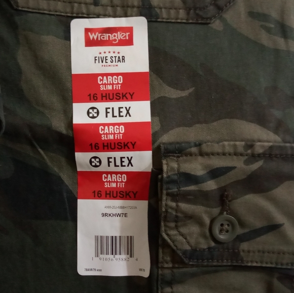 NWT Boys' Wrangler Cargo Slim Fit Pants - Picture 5 of 8